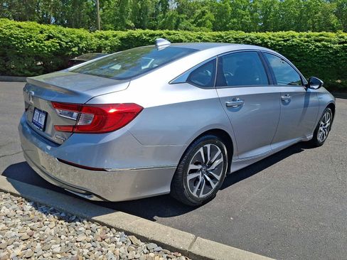 Used 2019 Honda Accord Touring image 6