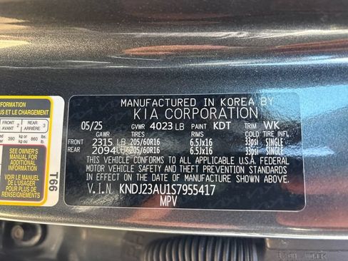 Used 2025 Kia Soul LX FWD image 29