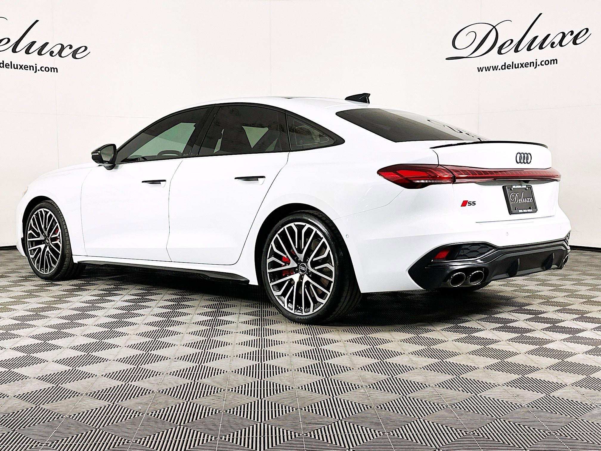 Used 2025 Audi S5 Premium Plus w/ Premium Plus Package AWD/4WD image 4
