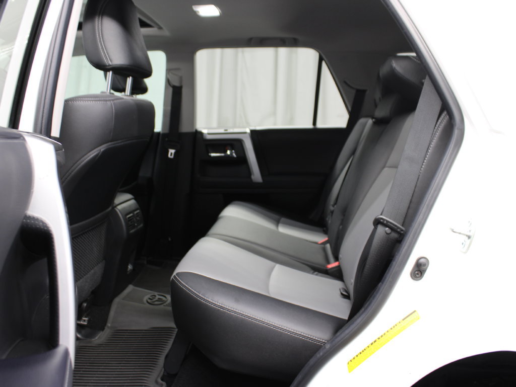 Used 2022 Toyota 4Runner SR5 Premium w/ Moonroof Package AWD/4WD image 13