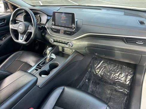 Used 2022 Nissan Altima 2.5 SR w/ Midnight Edition Package AWD/4WD image 35