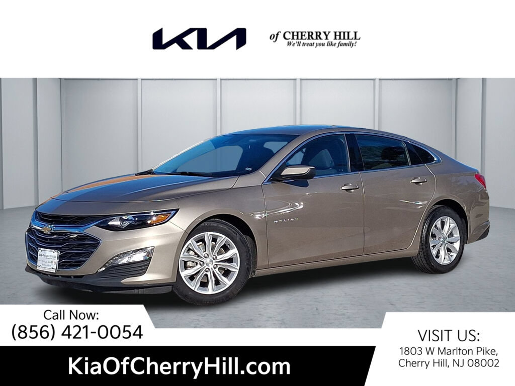 Used 2025 Chevrolet Malibu LT FWD image 1
