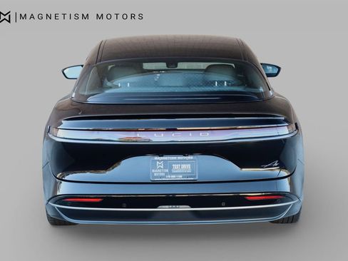 Used 2024 Lucid Air Touring image 8