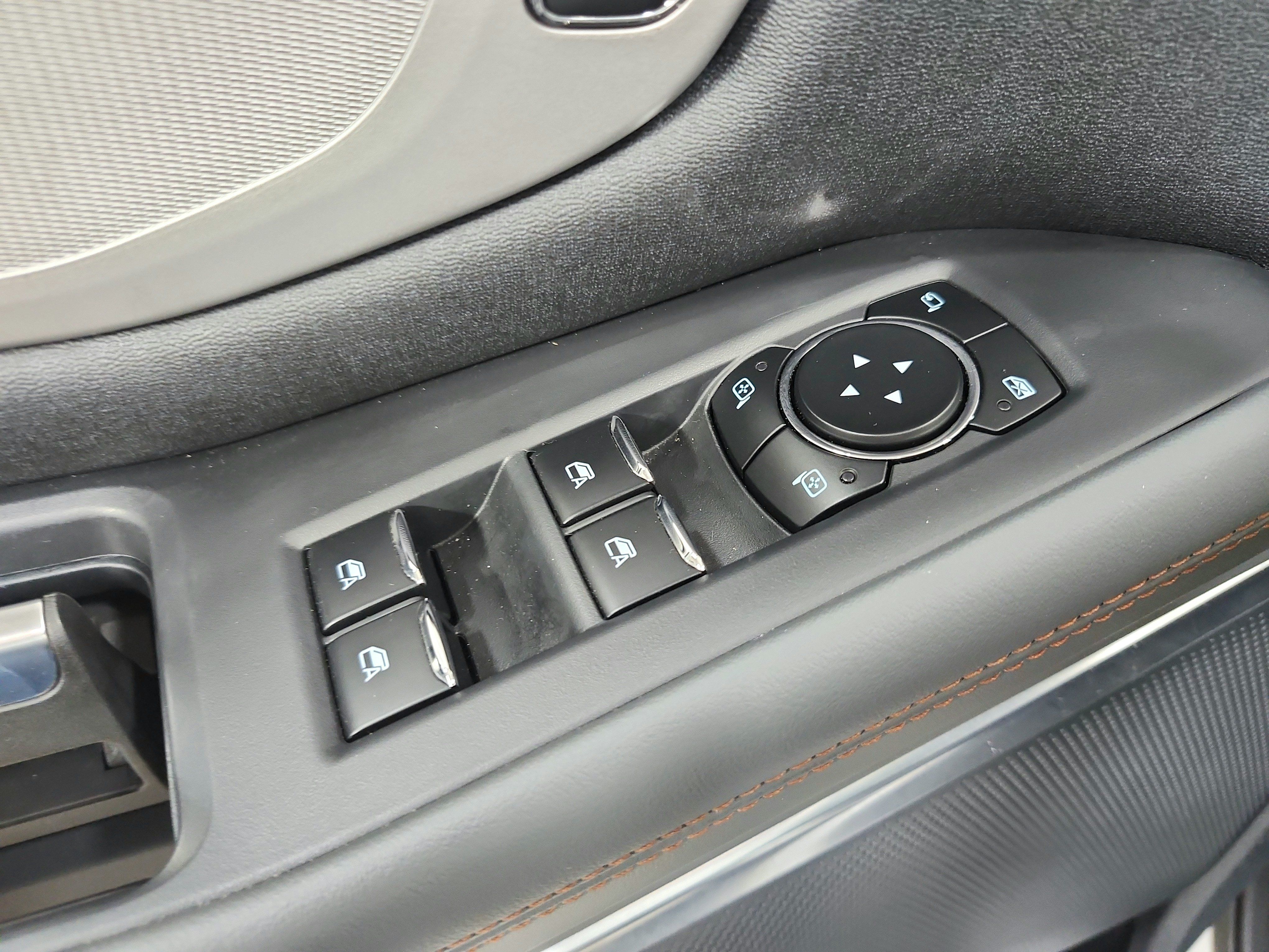 Used 2025 Ford Expedition Active AWD/4WD image 39
