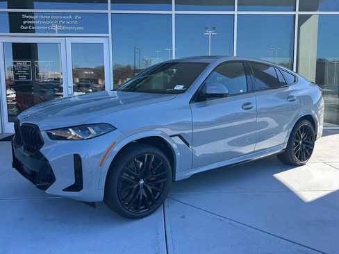 New 2026 BMW X6 xDrive40i image 1
