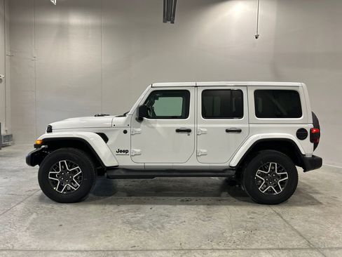 New 2026 Jeep Wrangler Sahara image 9