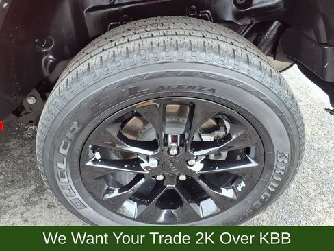 Used 2021 Jeep Wrangler Unlimited Sahara image 24