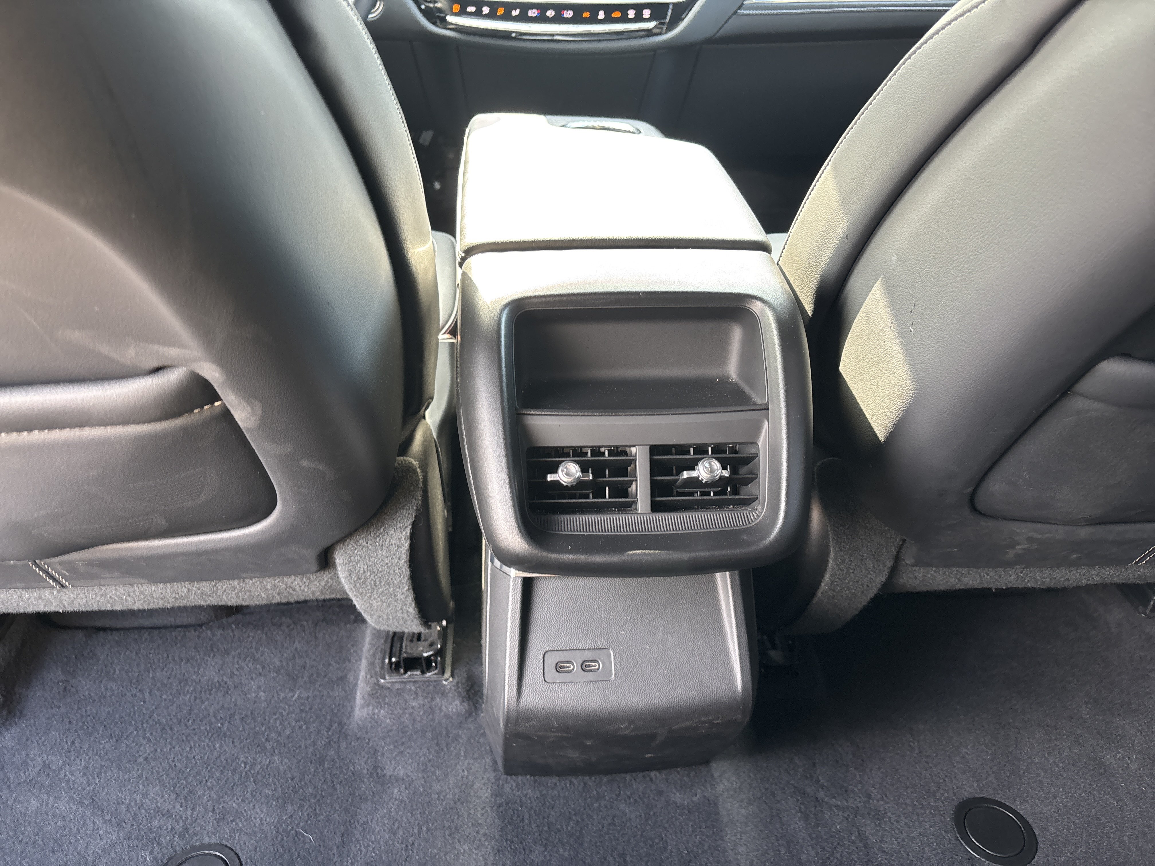 Used 2024 Cadillac Lyriq Tech AWD/4WD image 19