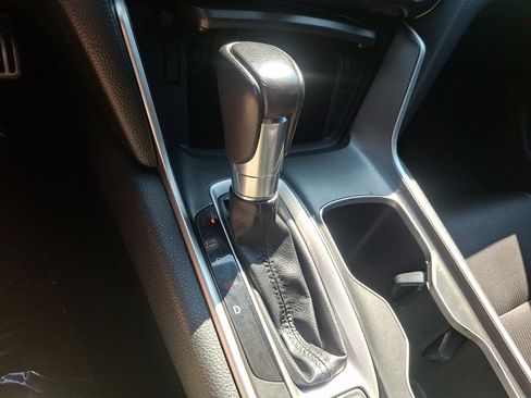 Used 2018 Honda Accord Sport image 14