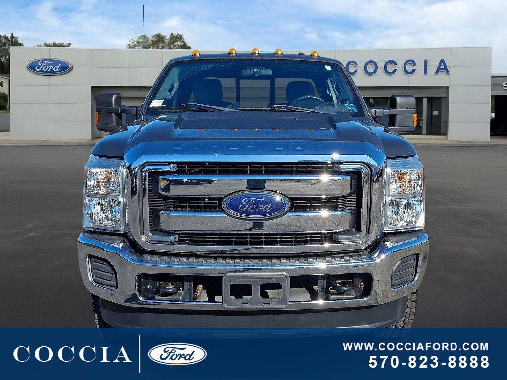 Used 2016 Ford F250 XLT w/ XLT Interior Package AWD/4WD image 2