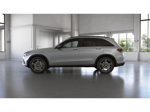 Certified 2022 Mercedes-Benz GLC 300 4MATIC image 35