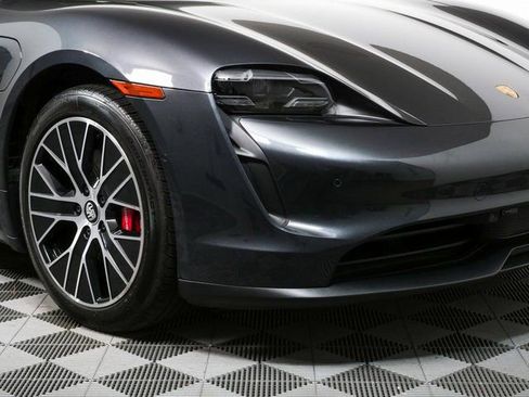 Certified 2020 Porsche Taycan 4S w/ Premium Package AWD/4WD image 41