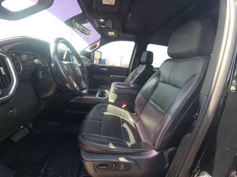 Used 2021 Chevrolet Silverado 3500 High Country image 12