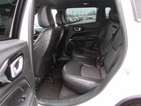 Used 2024 Jeep Compass Latitude w/ Altitude Special Edition image 5