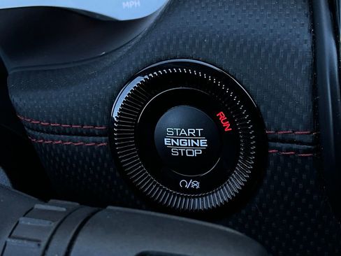 Used 2025 Jeep Compass Trailhawk image 28