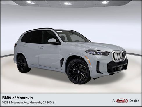 Used 2026 BMW X5 sDrive40i w/ M Sport Package RWD image 1
