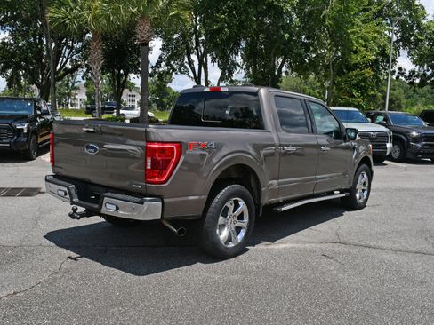 Used 2021 Ford F150 XLT w/ Equipment Group 302A High AWD/4WD image 4