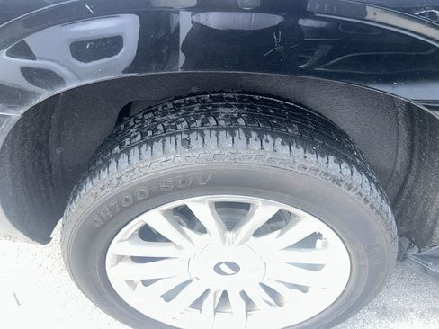 Used 2022 Cadillac Escalade Premium Luxury image 9