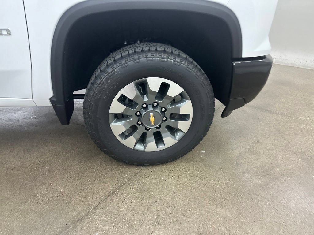 New 2026 Chevrolet Silverado 2500 Custom w/ Custom Value Package AWD/4WD image 15