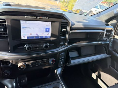 Used 2021 Ford F150 XL w/ Equipment Group 101A High RWD image 18