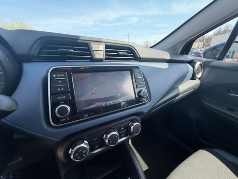 Used 2025 Nissan Versa SV image 24