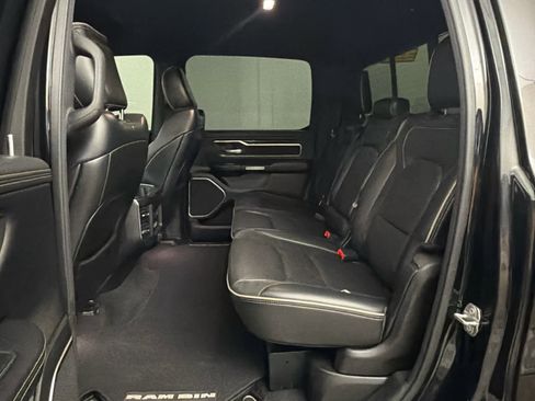 Used 2019 RAM 1500 Laramie AWD/4WD image 16