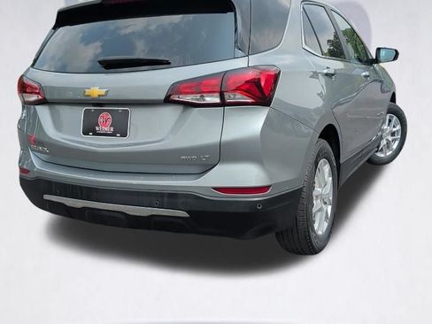 Used 2024 Chevrolet Equinox LT AWD/4WD image 7