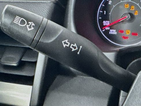 Used 2019 GMC Terrain SLE w/ Black Edition FWD image 12