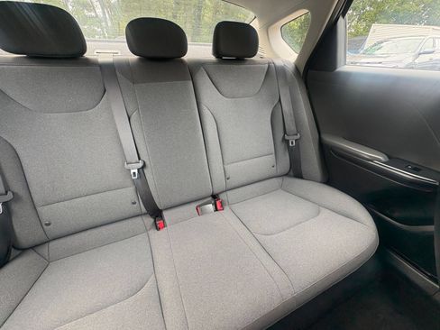 Used 2025 Kia K4 FWD image 35
