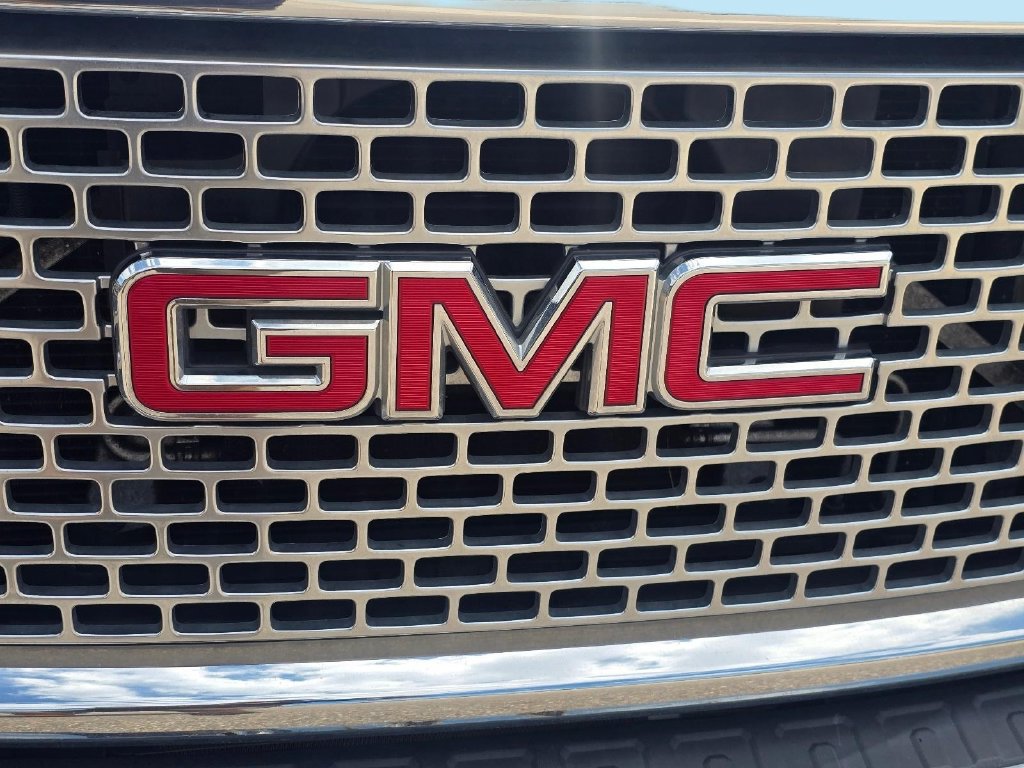 Used 2015 GMC Sierra 3500 Denali w/ Duramax Plus Package AWD/4WD image 3