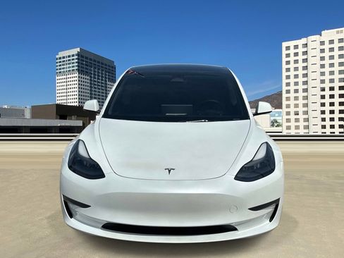 Used 2023 Tesla Model 3 Standard Range RWD image 2