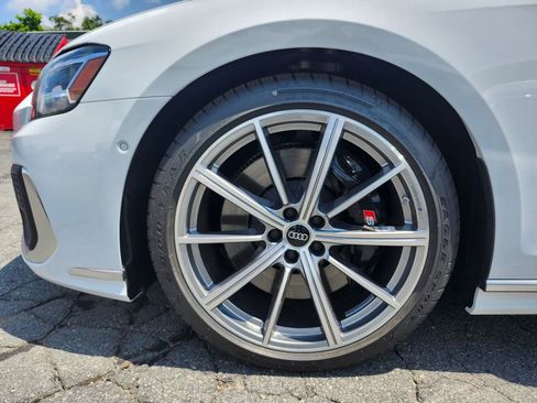 New 2025 Audi S8 image 30