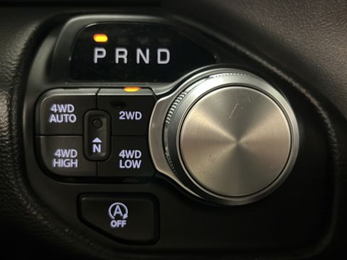 Used 2023 RAM 1500 Laramie AWD/4WD image 19