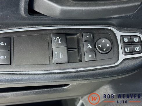 Used 2024 RAM 2500 Tradesman w/ Chrome Appearance Group AWD/4WD image 23