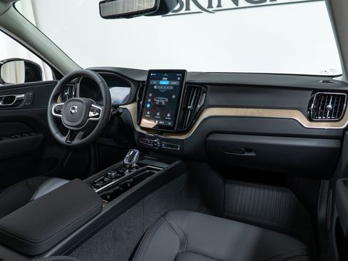 New 2026 Volvo XC60 B5 Core w/ Climate Package image 14