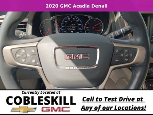 Used 2020 GMC Acadia Denali w/ Denali Ultimate Package AWD/4WD image 19
