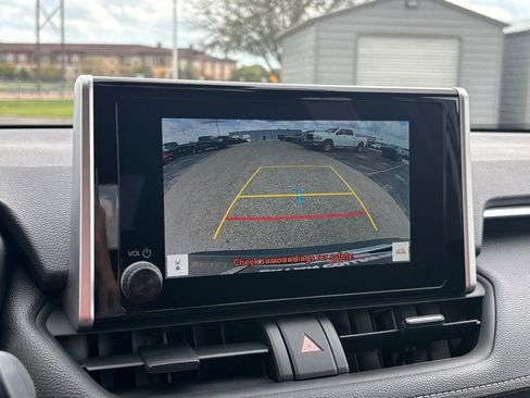 Used 2025 Toyota RAV4 LE image 10