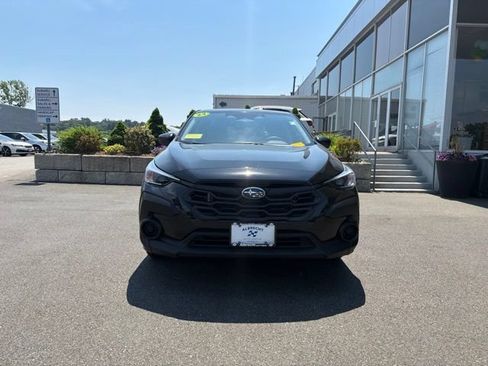 Used 2024 Subaru Crosstrek 2.0i AWD/4WD image 2