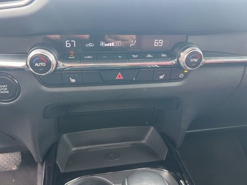 Used 2024 MAZDA CX-30 AWD 2.5 S w/ Preferred Package image 10