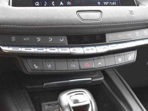 Used 2019 Cadillac XT4 Premium Luxury image 12