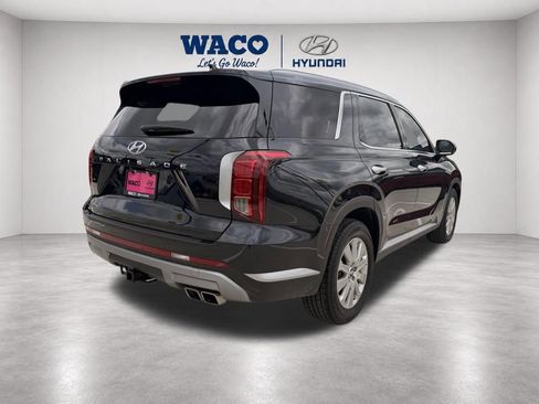Used 2025 Hyundai Palisade SEL FWD image 16