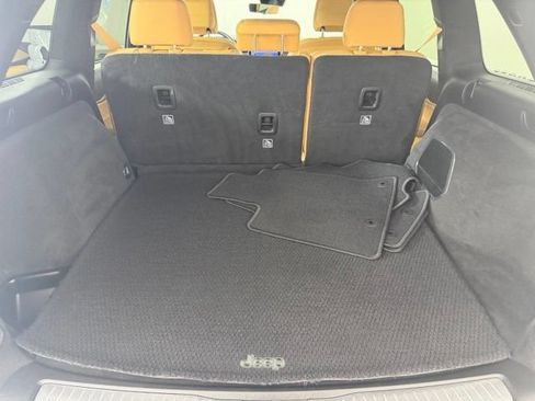 Used 2022 Jeep Grand Cherokee Summit AWD/4WD image 21