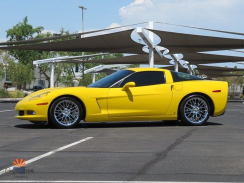 Used 2009 Chevrolet Corvette Coupe w/ Preferred Equipment Group RWD image 11