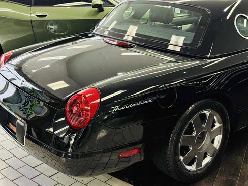 Used 2002 Ford Thunderbird RWD image 17