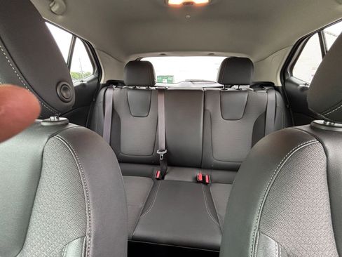 Used 2025 Buick Encore GX Preferred FWD image 38