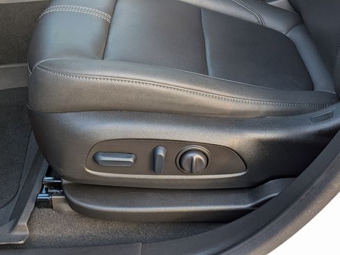 Used 2022 Chevrolet Blazer LT w/ Redline Edition image 15