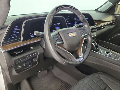 Certified 2023 Cadillac Escalade Sport Platinum w/ LPO, ONYX Package image 19