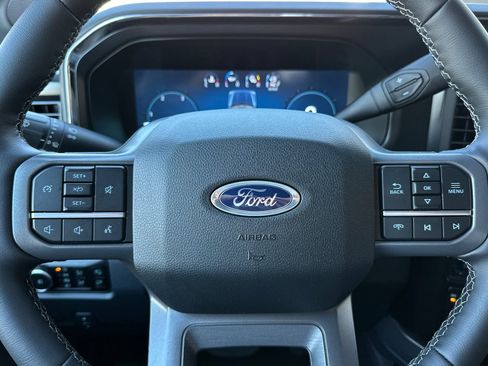 New 2026 Ford F250 Lariat w/ Black Appearance Package image 22