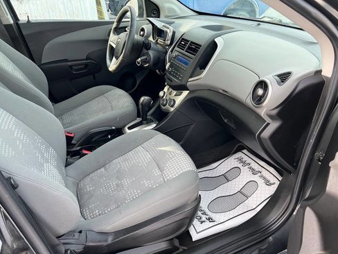 Used 2016 Chevrolet Sonic LS image 16