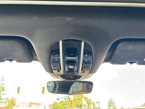 Used 2019 Porsche Cayenne AWD/4WD image 14